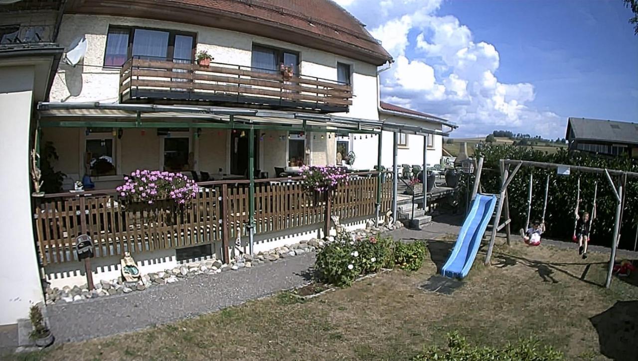 Gasthaus Hotel Zur Post Uehlingen-Birkendorf Exterior photo